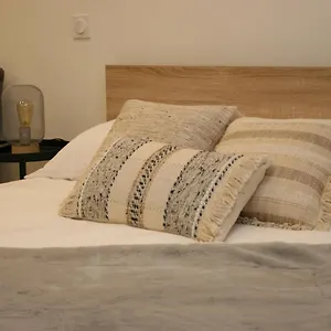 Le Melsono Carre D'or Apartment