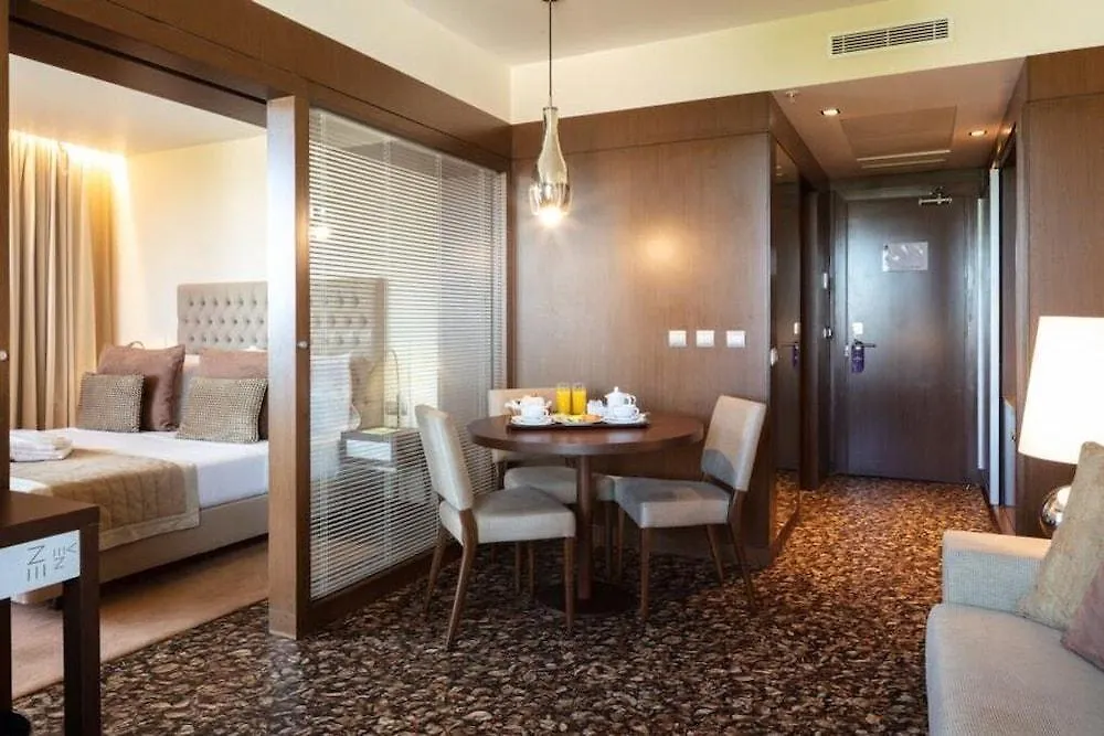 Neya Lisboa Hotel 4*, ליסבון פורטוגל